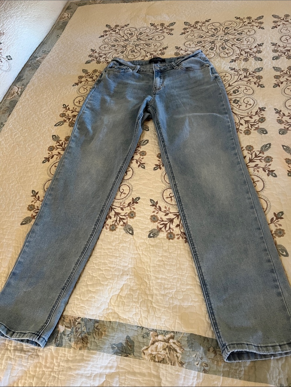 Judy Blue Light Blue Straight Leg Jeans